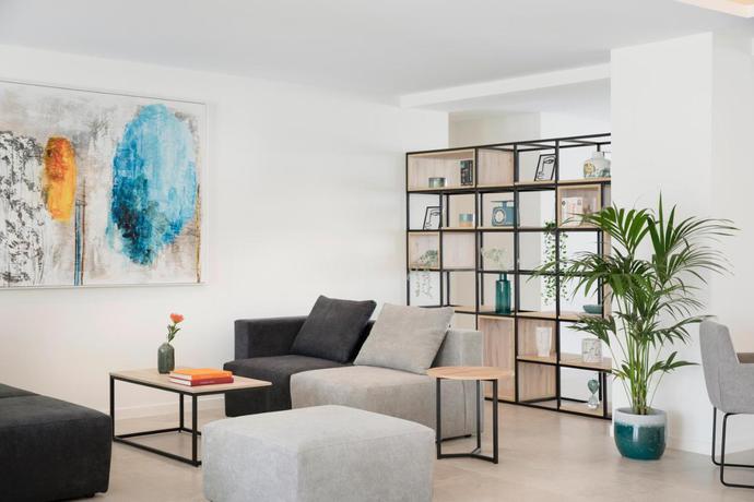 Imagen de los interiores del Aparthotel Marina Drach. Foto 8