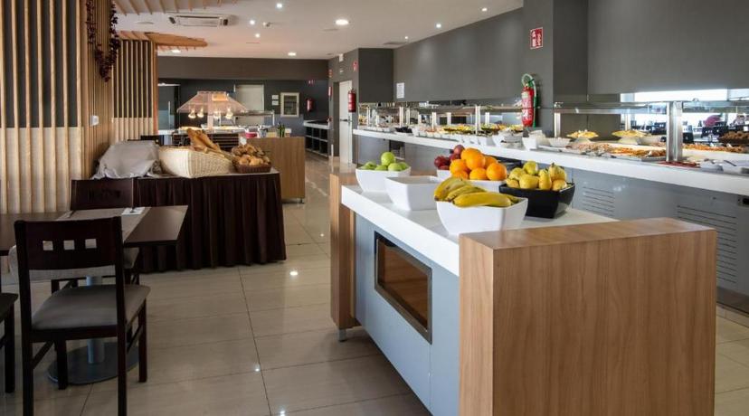 Imagen general del Aparthotel Marina Elite. Foto 17