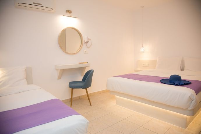 Imagen de la habitación del Aparthotel Markakis Studios Fira. Foto 3