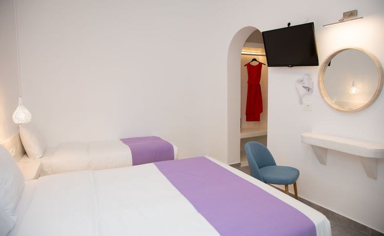 Imagen de la habitación del Aparthotel Markakis Studios Fira. Foto 4