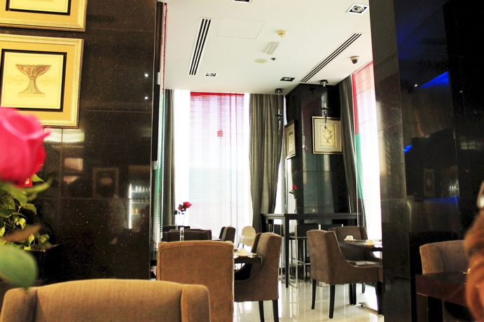 Imagen del bar/restaurante del Aparthotel Marmara Hotel Apartments. Foto 2