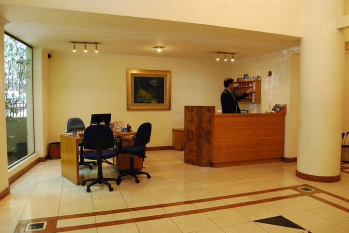 Imagen de los interiores del Aparthotel Marti Apart Hotel. Foto 9