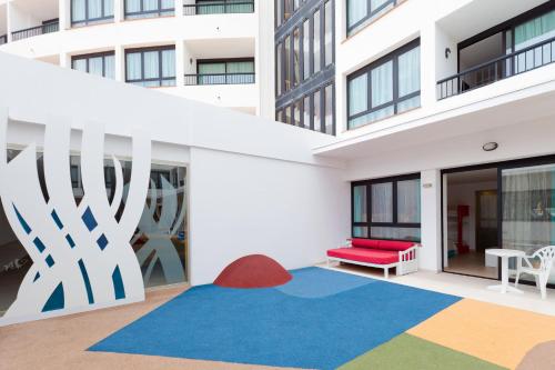 Imagen de los exteriores del Aparthotel Marvell Club. Foto 18