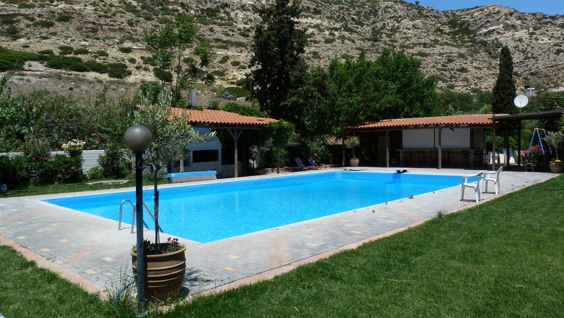 Imagen de la piscina del Aparthotel Matala Bay. Foto 12