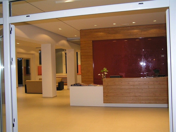 Imagen de los interiores del Aparthotel Matala Bay. Foto 9