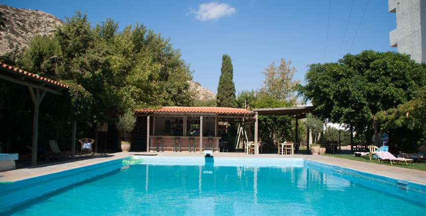 Imagen de la piscina del Aparthotel Matala Bay. Foto 13
