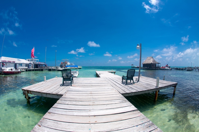 Imagen de los exteriores del Aparthotel Mayan Princess Hotel. Foto 13