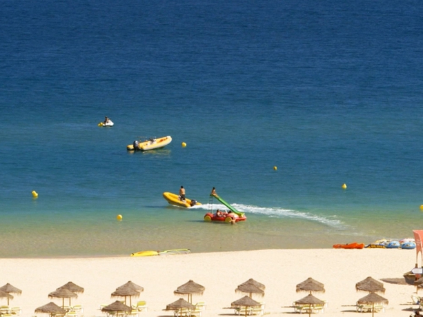Imagen de los exteriores del Aparthotel Meia Praia Lagos - Beach Club Apartments. Foto 8