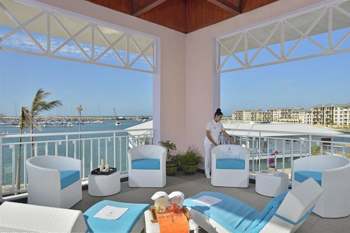 Imagen de los exteriores del Aparthotel Melia Marina Varadero Apartamentos. Foto 8