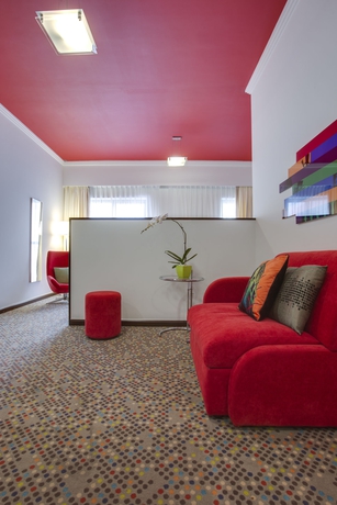 Imagen de los interiores del Aparthotel Mena. Foto 13
