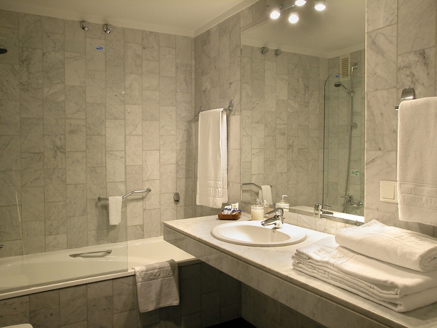 Imagen de la habitación del Aparthotel Mendebaldea Suites. Foto 2