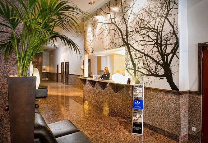 Imagen de los interiores del Aparthotel Mendebaldea Suites. Foto 7