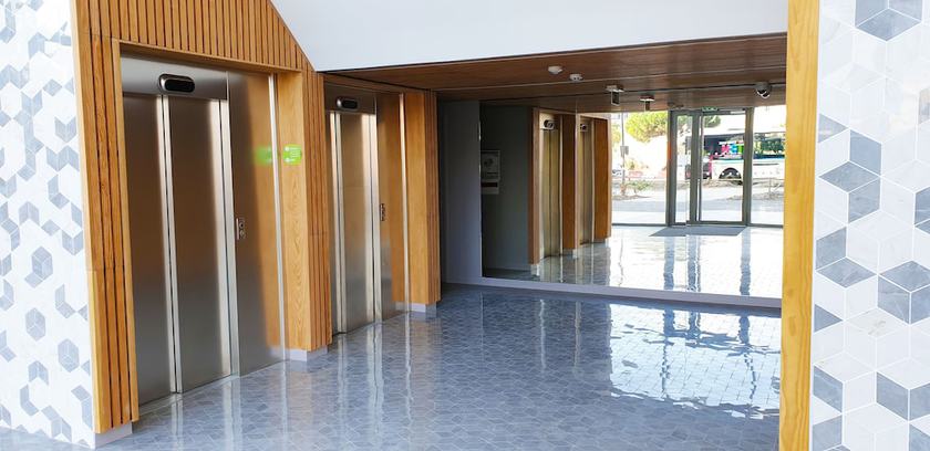 Imagen de los interiores del Aparthotel Mer and Golf City Bordeaux Lac. Foto 21