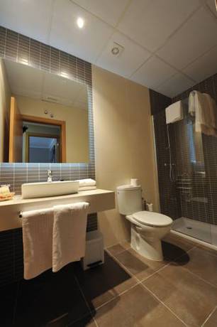 Imagen de la habitación del Aparthotel Meseguer, Alca&ntilde;iz. Foto 7