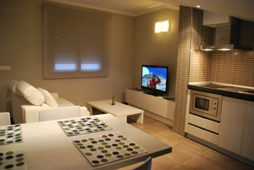 Imagen general del Aparthotel Meseguer, Alcañiz. Foto 1