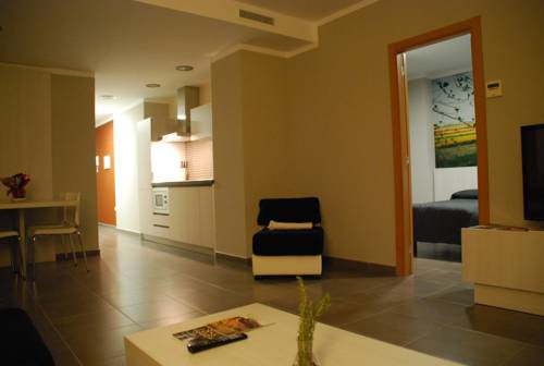 Imagen de la habitación del Aparthotel Meseguer, Alca&ntilde;iz. Foto 14