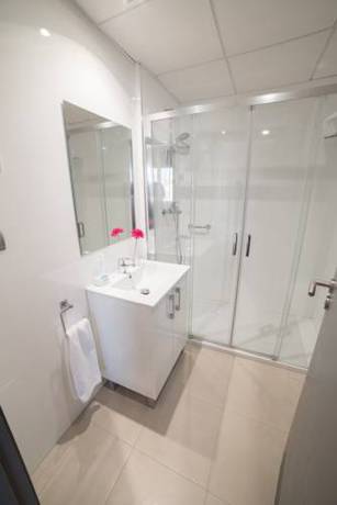 Imagen de la habitación del Aparthotel Miguel Sanchez. Foto 3