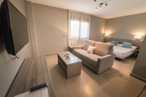 Imagen de la habitación del Aparthotel Miguel Sanchez. Foto 13