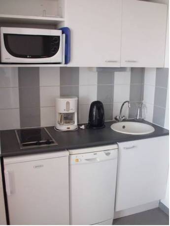 Imagen de la habitación del Aparthotel Miranove. Foto 3