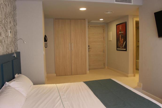 Imagen de la habitación del Aparthotel Modo. Foto 10