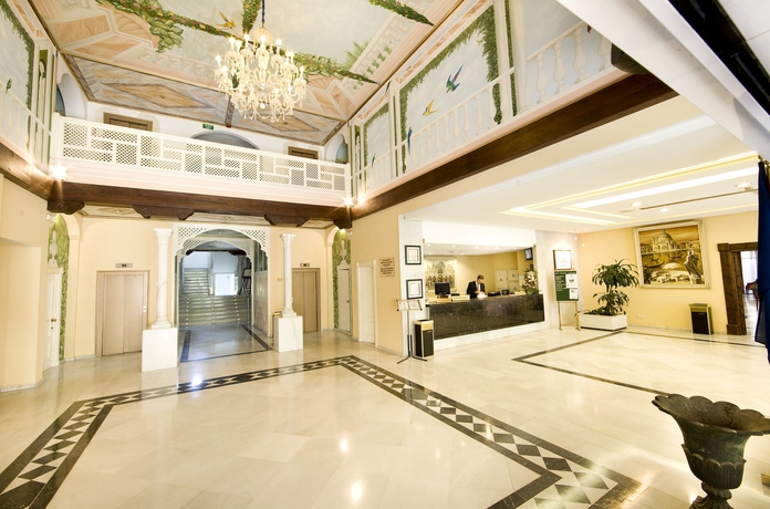 Imagen de los interiores del Aparthotel Monarque Sultan. Foto 11