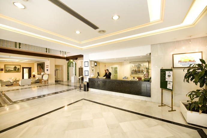 Imagen de los interiores del Aparthotel Monarque Sultan. Foto 12