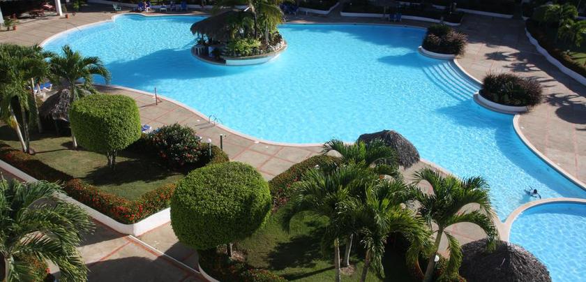 Imagen de la piscina del Aparthotel Monte Vista, Puerto Plata. Foto 9