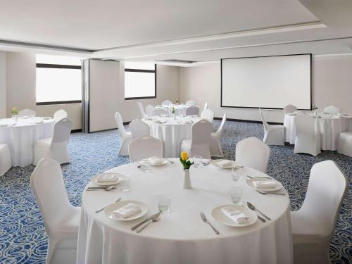 Imagen general del Aparthotel Movenpick Apartments Al Mamzar Dubai. Foto 3