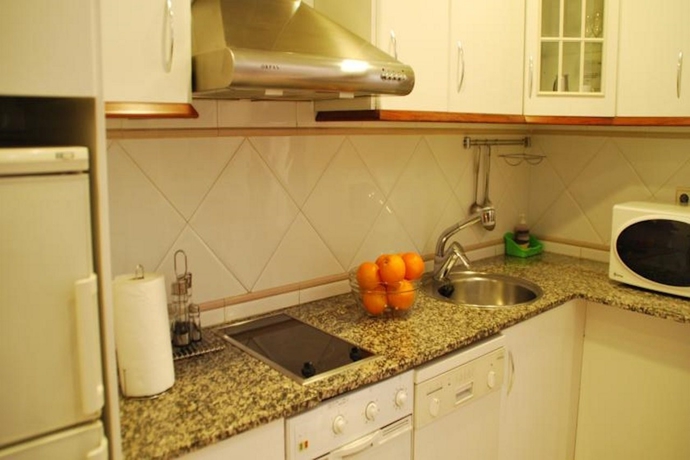 Imagen general del Aparthotel Napols. Foto 4