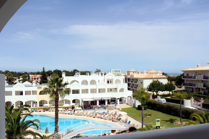 Imagen de los exteriores del Aparthotel Natura Algarve Club. Foto 13