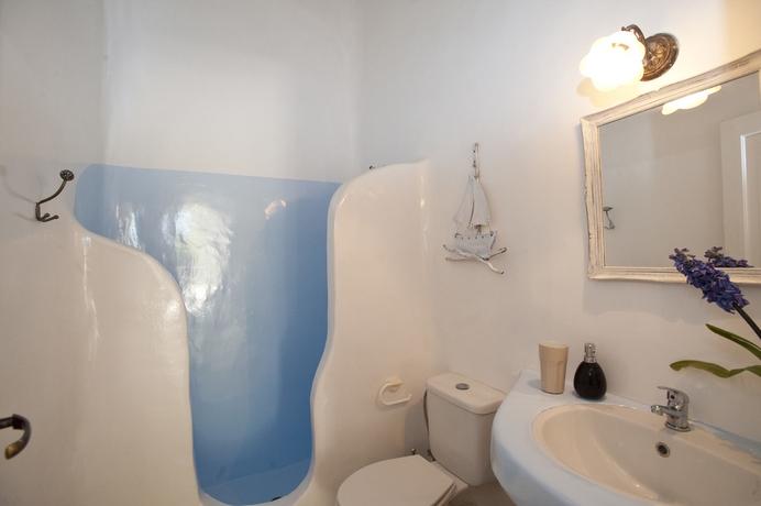 Imagen de la habitación del Aparthotel Navy Blue Suites. Foto 6