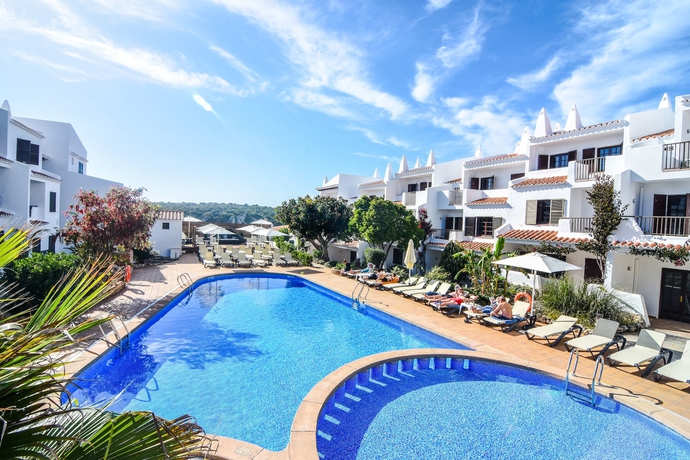 Imagen general del Aparthotel Nelva Resort, Cala en Porter. Foto 4