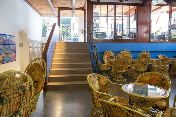 Imagen general del Aparthotel Neptuno Calella. Foto 4