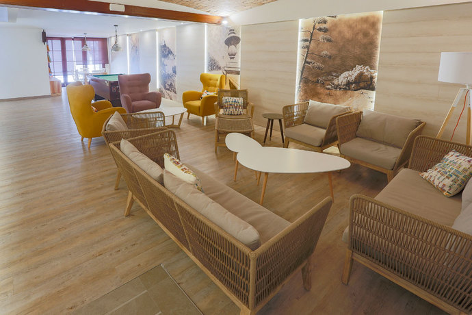 Imagen general del Aparthotel Neptuno Calella. Foto 19