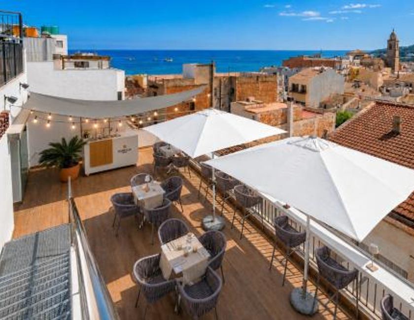 Imagen de los exteriores del Aparthotel Neptuno Calella. Foto 14