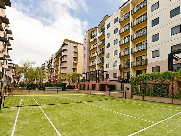 Imagen de los exteriores del Aparthotel Nesuto Mounts Bay. Foto 12
