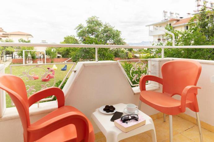 Imagen general del Aparthotel New Garden Side. Foto 14