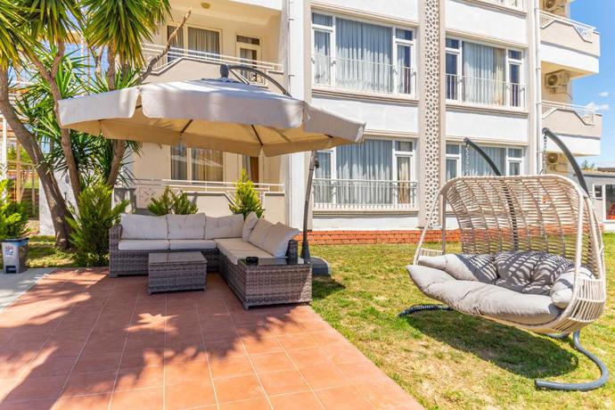 Imagen general del Aparthotel New Garden Side. Foto 15