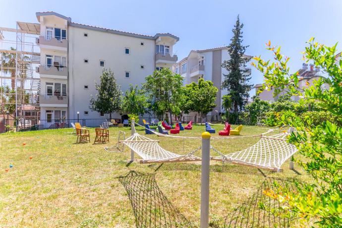Imagen general del Aparthotel New Garden Side. Foto 16
