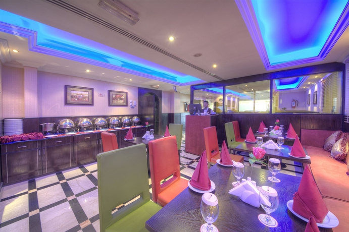 Imagen del bar/restaurante del Aparthotel Nihal Residency Hotel Apartments. Foto 3
