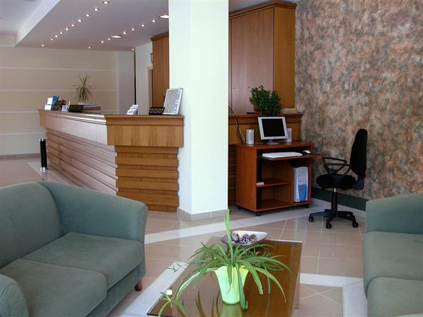 Imagen general del Aparthotel Nontas. Foto 4
