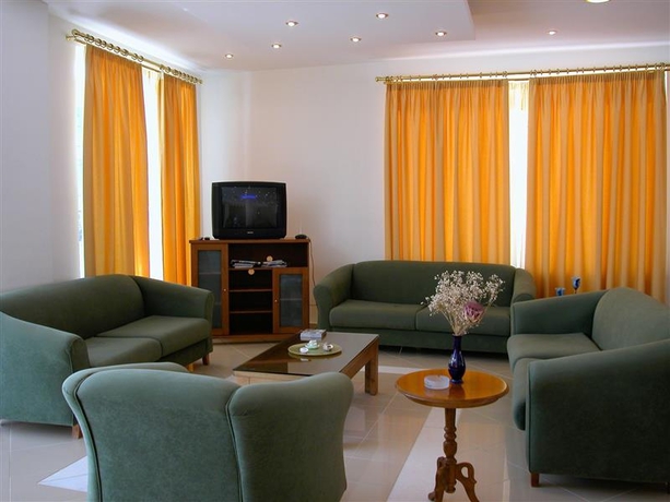 Imagen general del Aparthotel Nontas. Foto 12