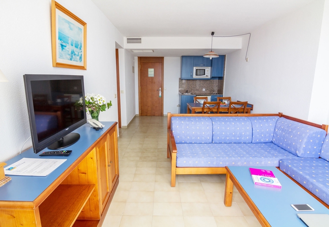 Imagen de los interiores del Aparthotel Novo Mar. Foto 10