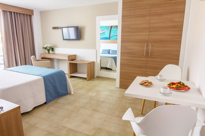 Imagen de la habitación del Aparthotel Novo Mar. Foto 4