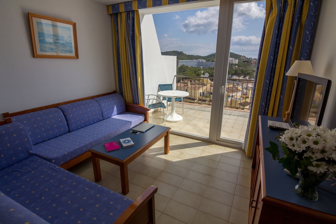 Imagen de la habitación del Aparthotel Novo Mar. Foto 7
