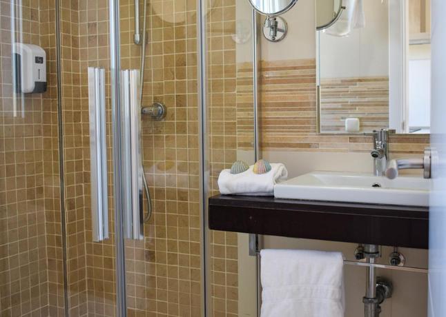 Imagen de la habitación del Aparthotel Novo Sancti Petri. Foto 8