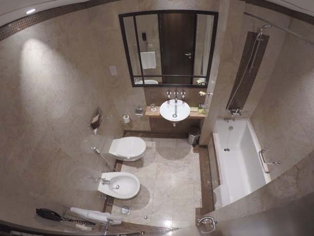 Imagen de la habitación del Aparthotel Number One Tower Suites. Foto 4