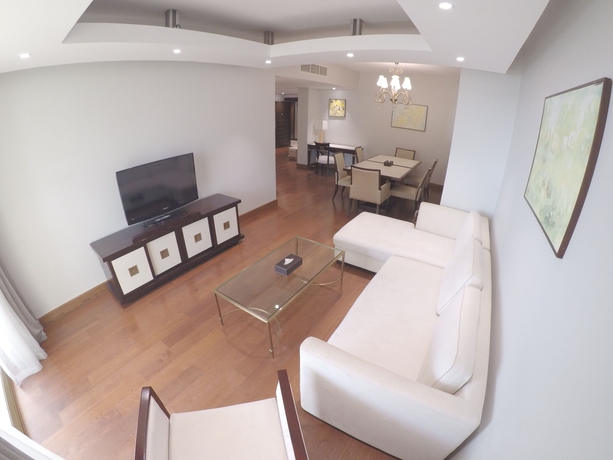 Imagen de los interiores del Aparthotel Number One Tower Suites. Foto 10