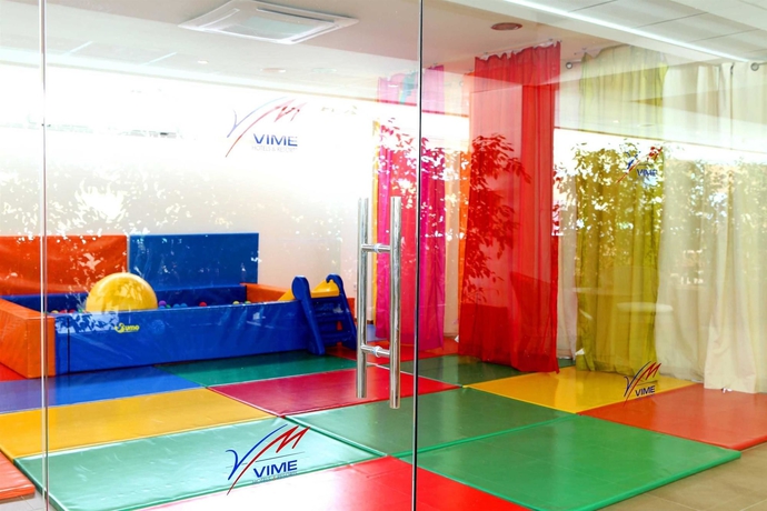 Imagen de los interiores del Aparthotel ON Family Islantilla. Foto 12