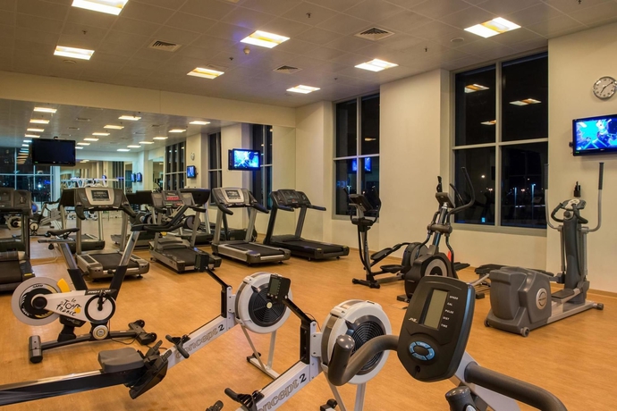 Imagen de los interiores del Aparthotel Oaks Liwa Heights Suites. Foto 4